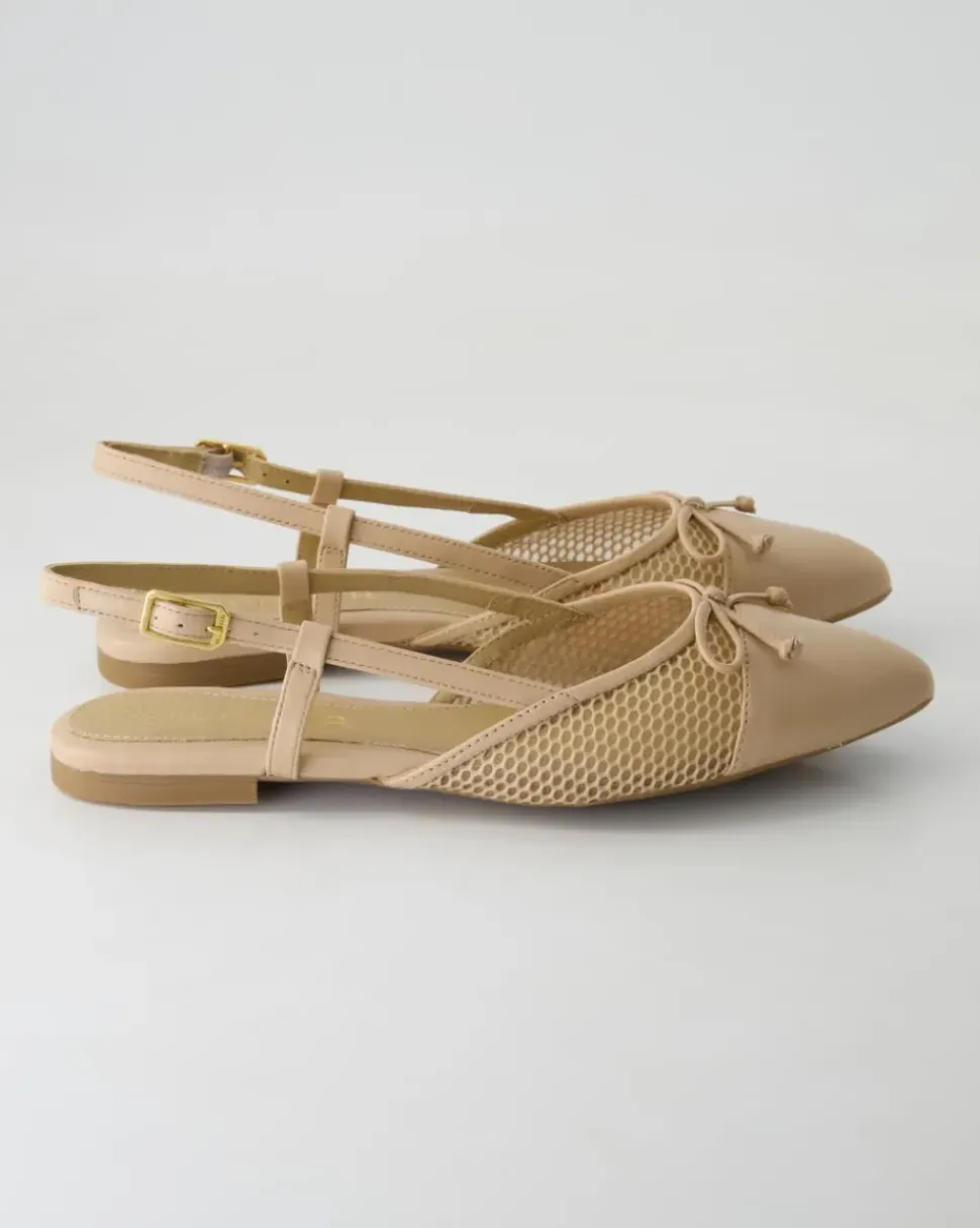 Amale Slingpumps in Beige
