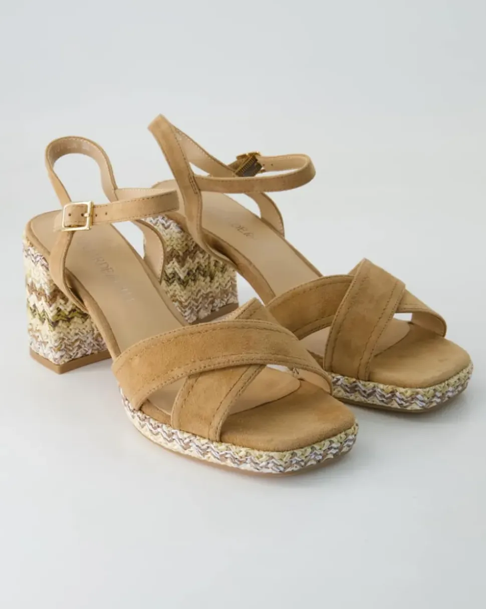 Annabel 04 Sandalen in Braun