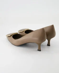 A0139 Pumps in Braun