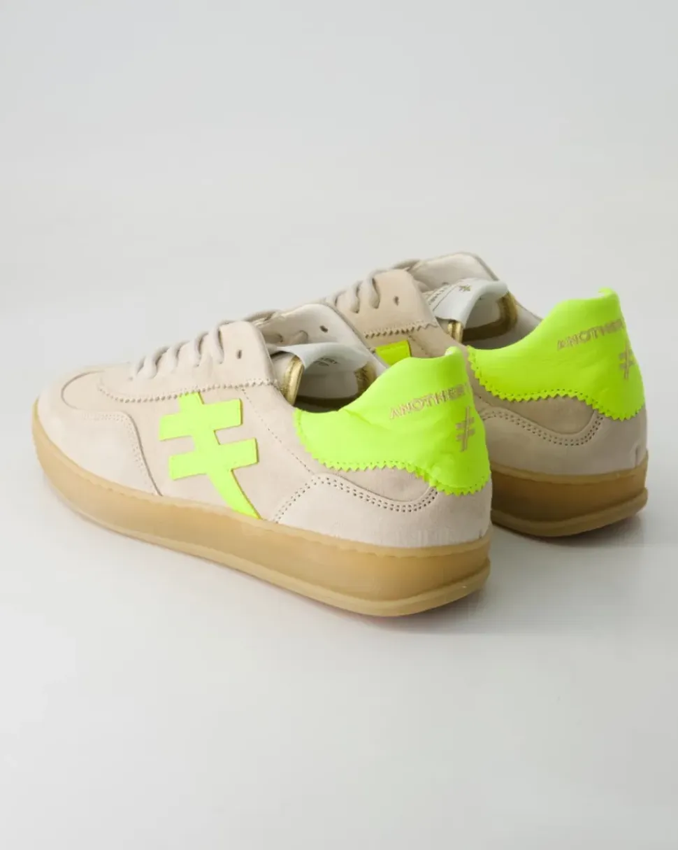 A032 Sneaker in Beige