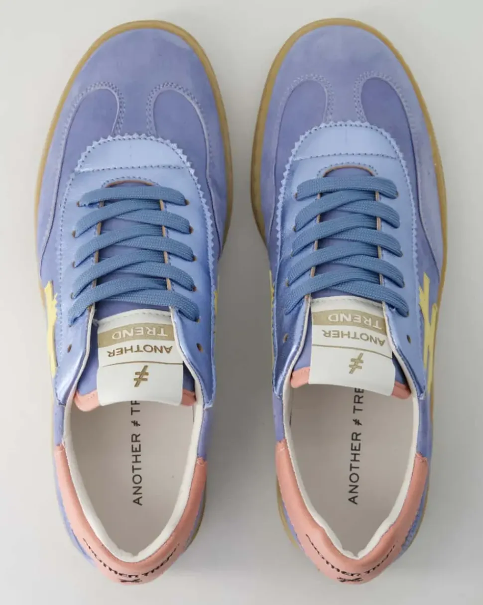 A032 Sneaker in Blau