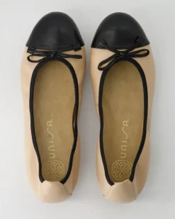 Auto Ballerinas in Beige