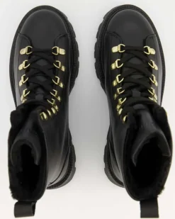 A8661-01 Winterstiefel in Schwarz