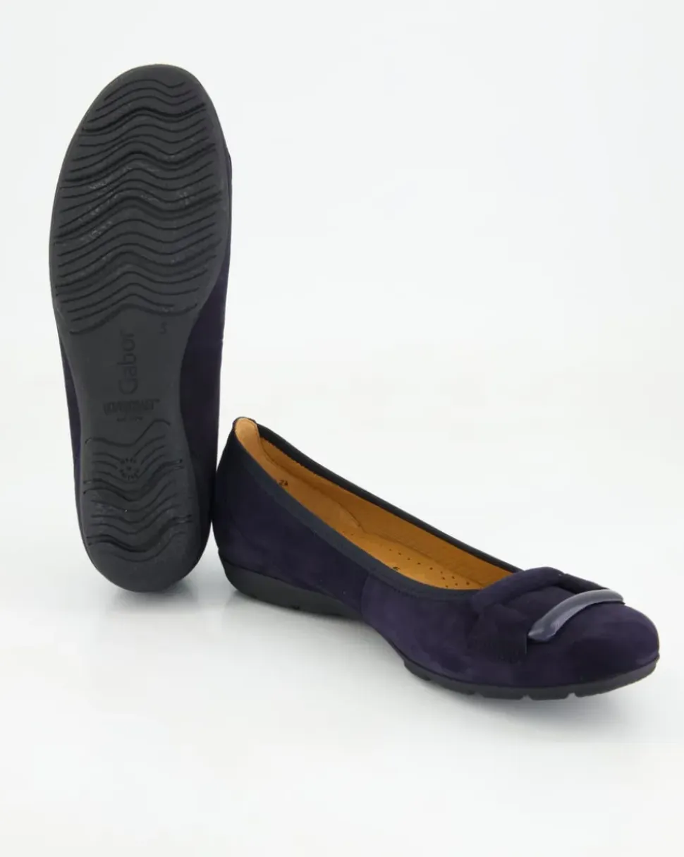 64.166.16 Ballerinas in Blau