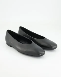 64.140.27 Ballerinas in Schwarz
