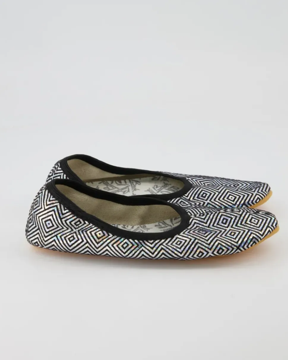 277/02 Ballerinas in Schwarz