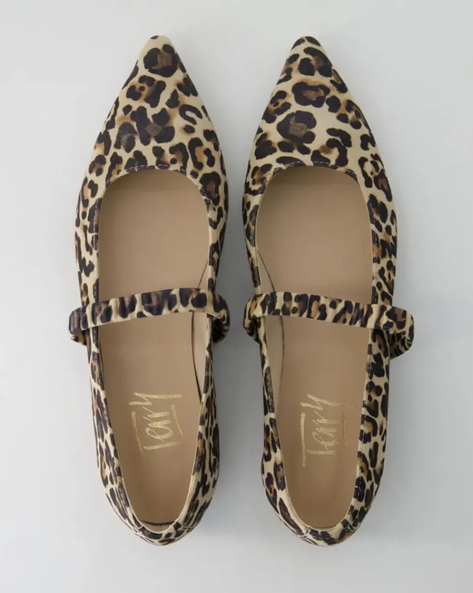 B018 Ballerinas in Beige