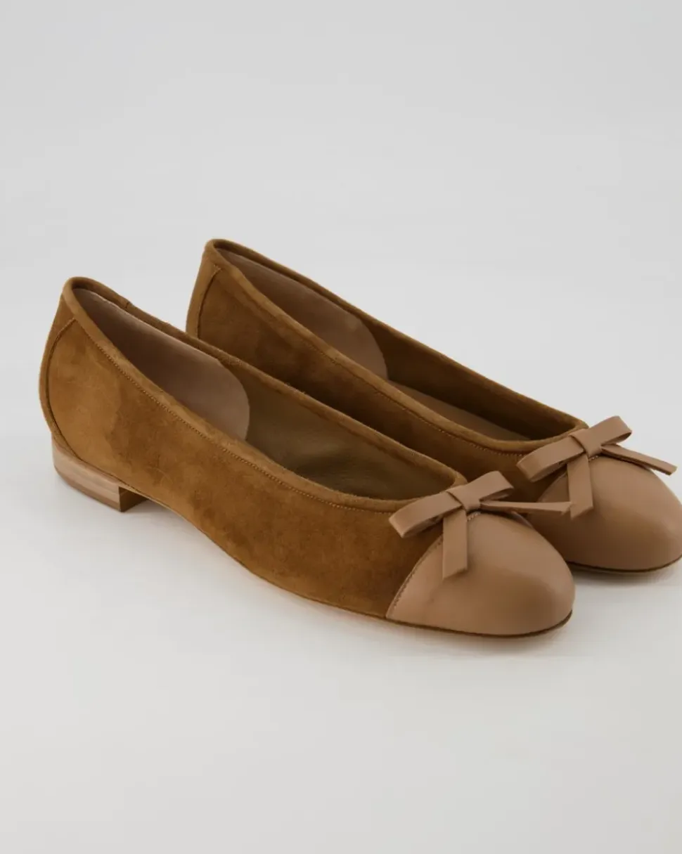 Bunny Ballerinas in Braun