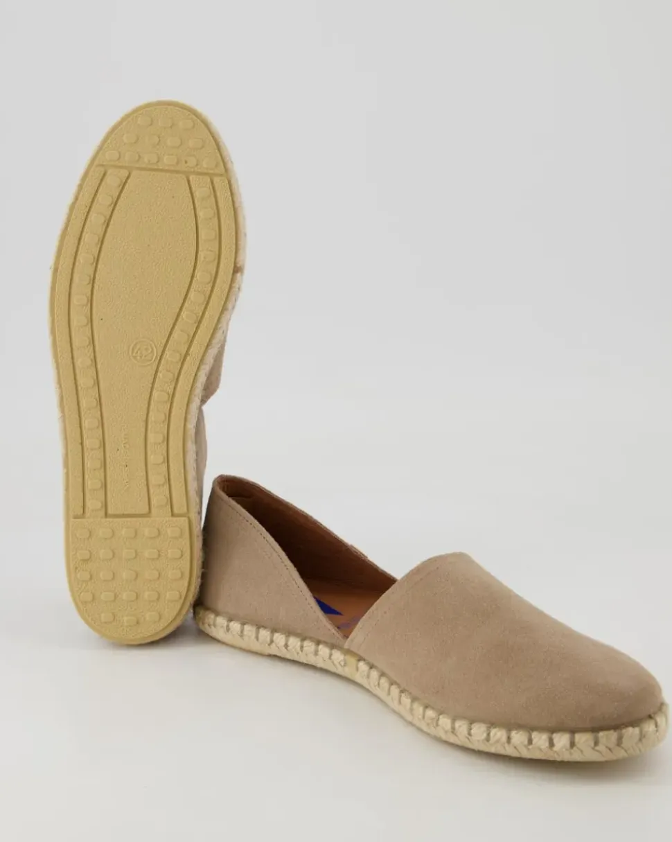 Carmen Serraje Espadrilles in Beige