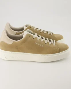 Classic Court Sneaker in Beige
