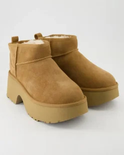Classic Ultra Mini New High Stiefeletten in Beige