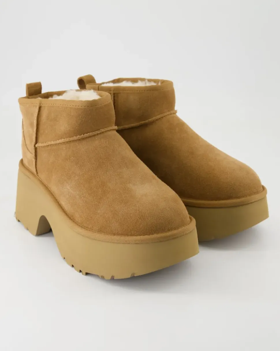 Classic Ultra Mini New High Stiefeletten in Beige