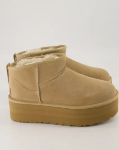 Classic Ultra Mini Platform Winterschuhe in Beige