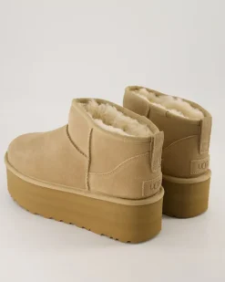 Classic Ultra Mini Platform Winterschuhe in Beige