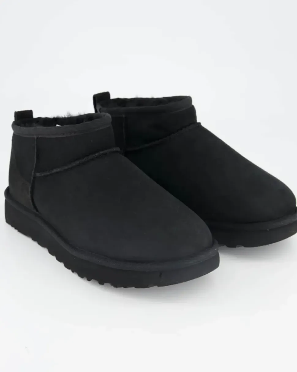 Classic Ultra Mini Winterschuhe in Schwarz