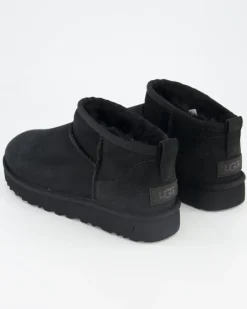 Classic Ultra Mini Winterschuhe in Schwarz