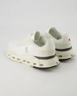 Cloudnova Form Sportschuhe in Weiß