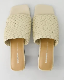 Colrain Pantoletten in Beige