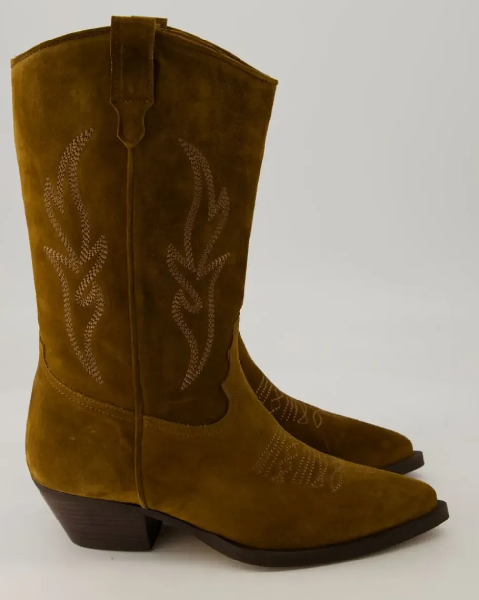 2084-11-01 Cowboyboots in Braun