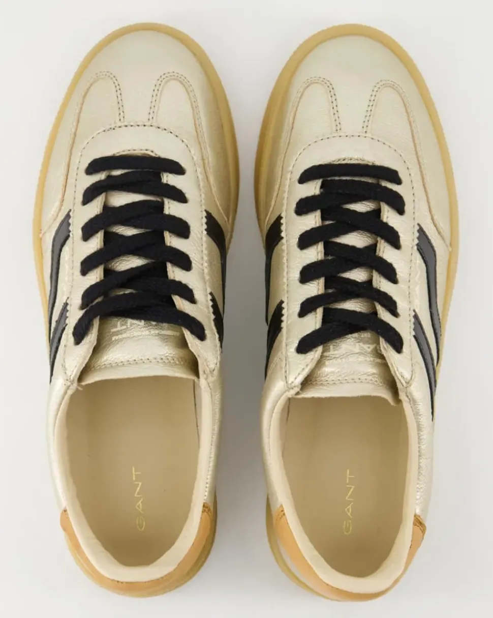 Cuzima Sneaker in Gold
