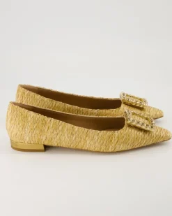 Diamond Ballerinas in Beige
