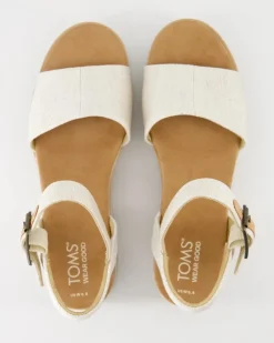 Diana Wedges in Beige