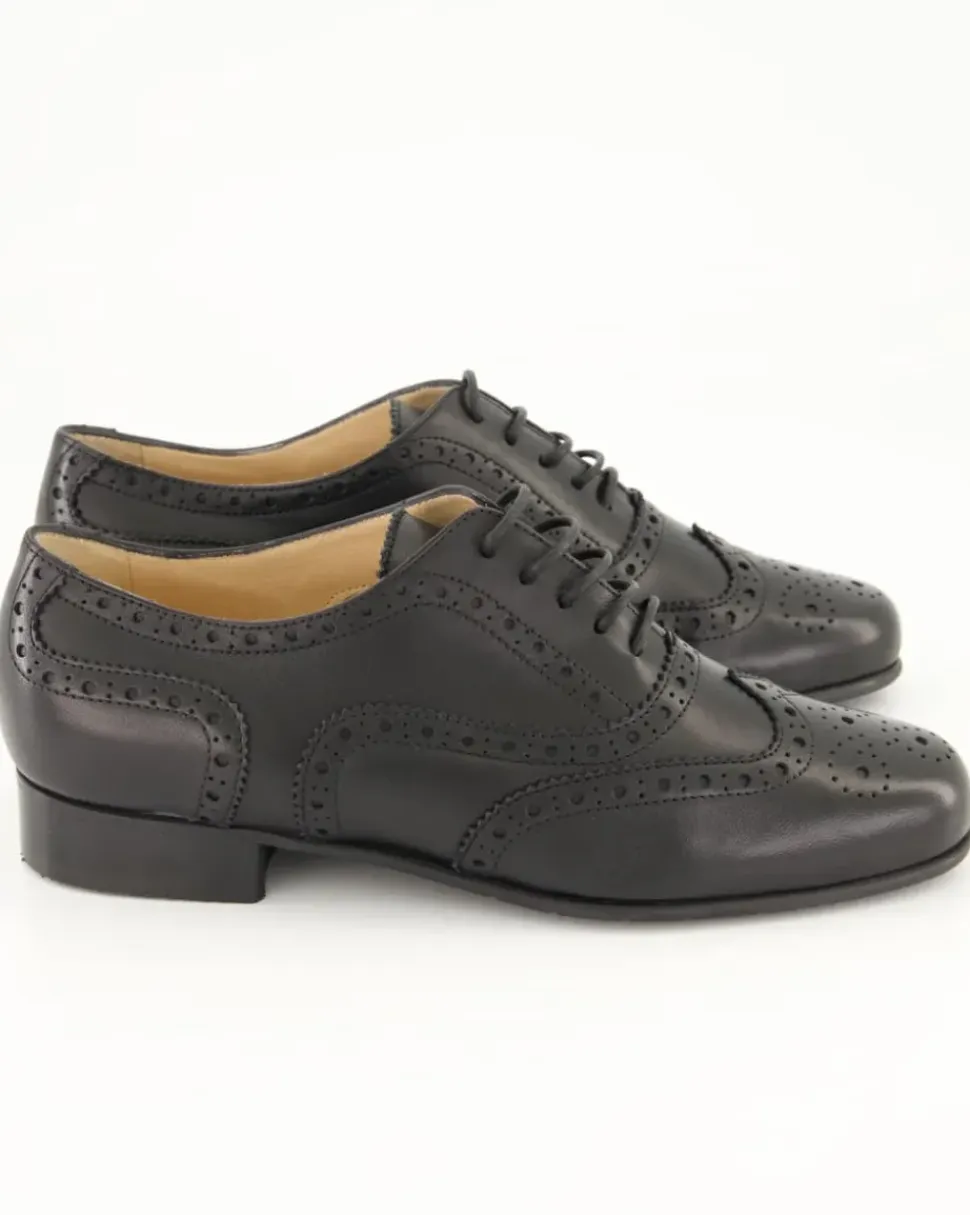D122M Schnürschuhe in Schwarz