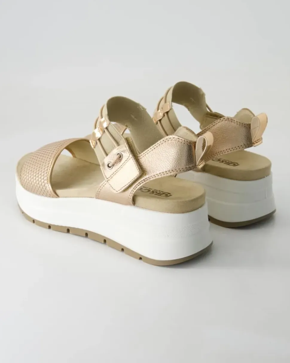 DRN 76775 Sandalen in Beige