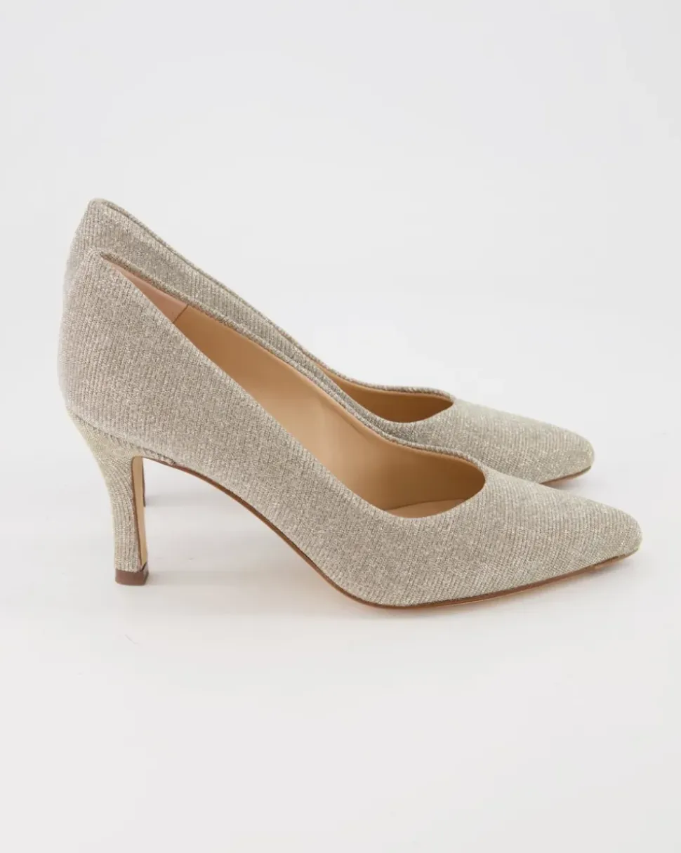 Ebby Pumps in Gold