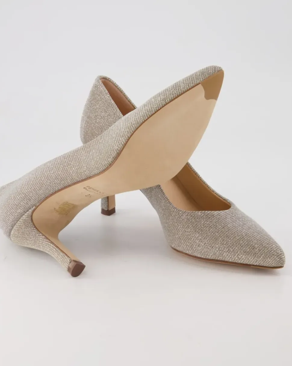 Ebby Pumps in Gold