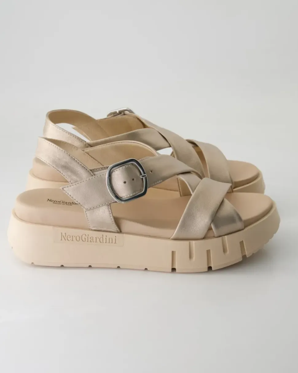 E513697D-675 Sandalen in Bronze