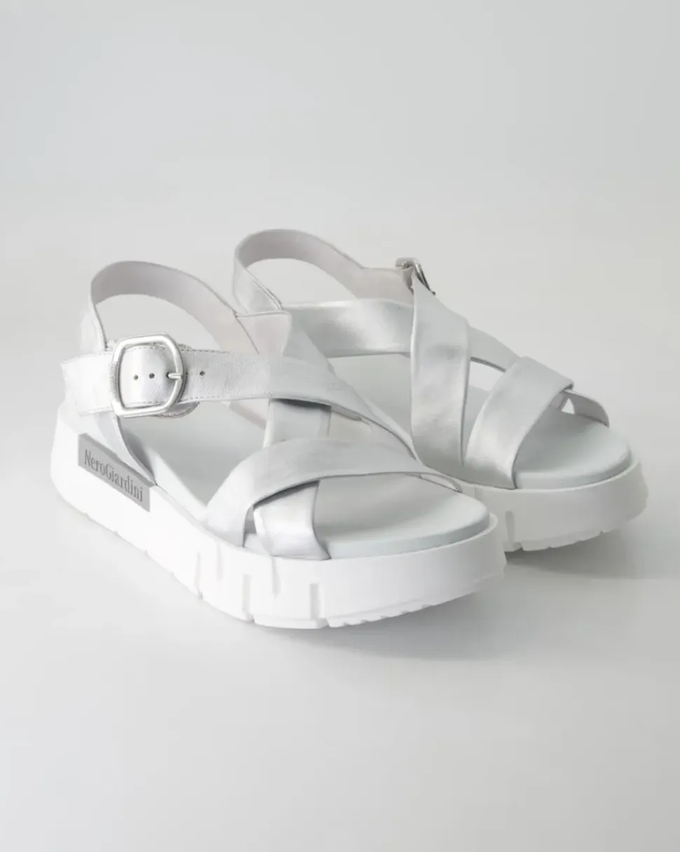 E513697D-700 Sandalen in Silber