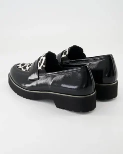 Elena Slipper in Schwarz