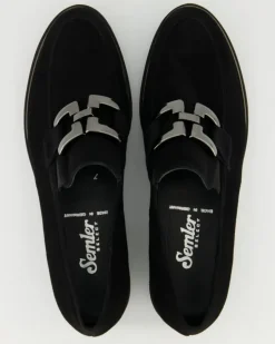 Elena Slipper in Schwarz