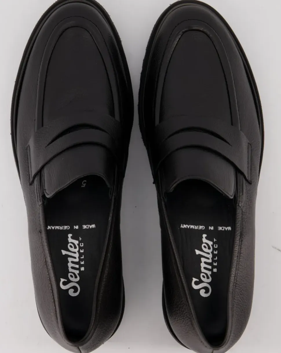 Elena Slipper in Schwarz
