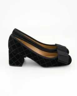 ERY Pumps in Schwarz