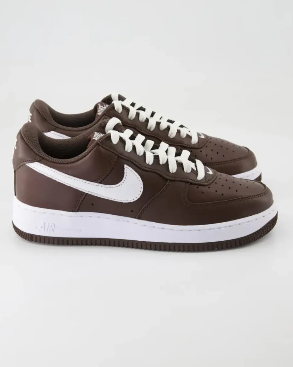 FD7039-200 Sneaker in Braun