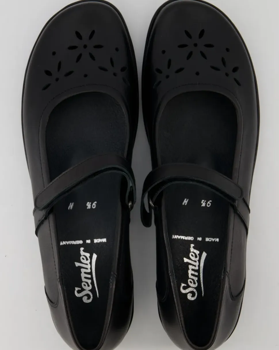 Flora Pumps in Schwarz
