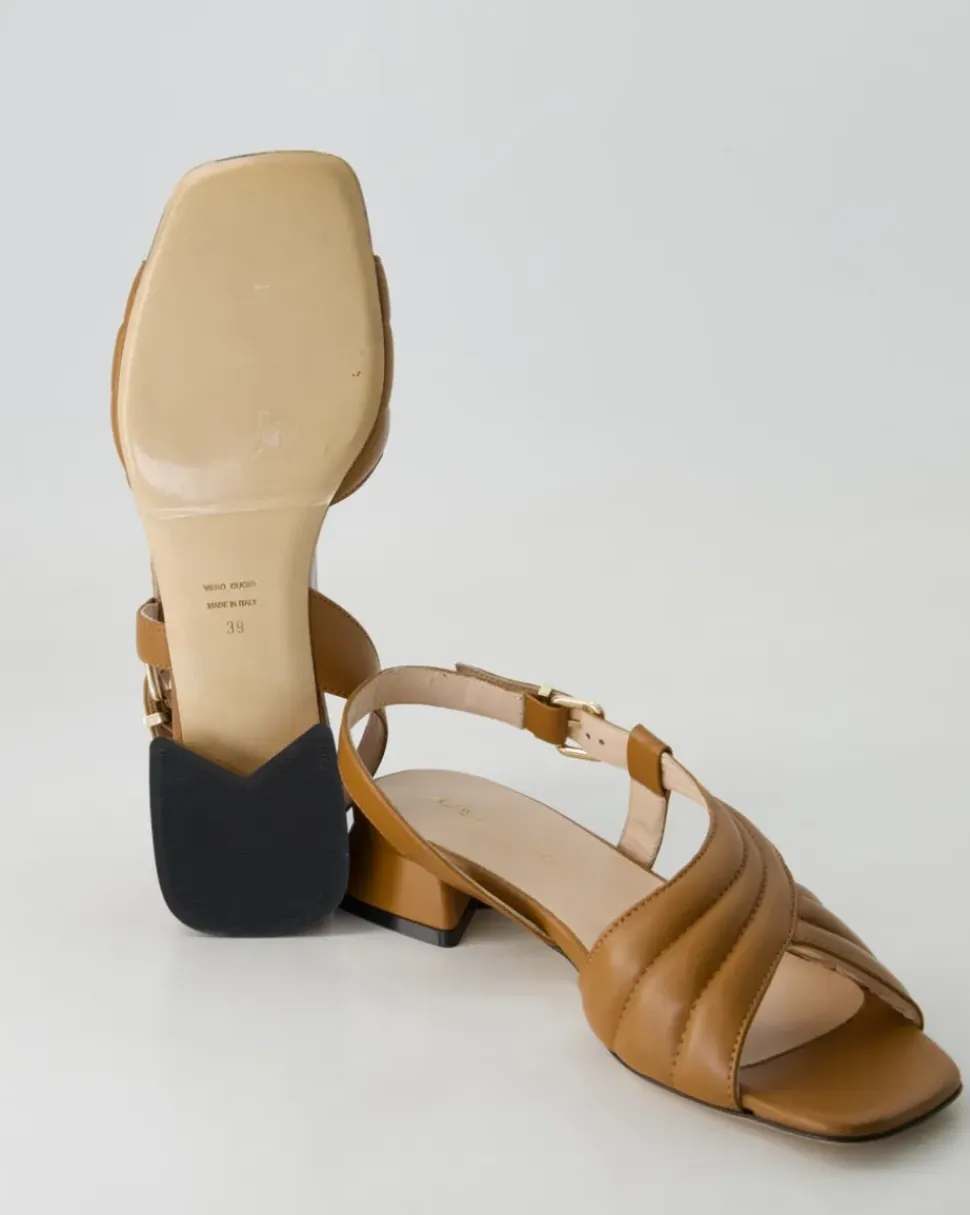 G168 Sandalen in Braun