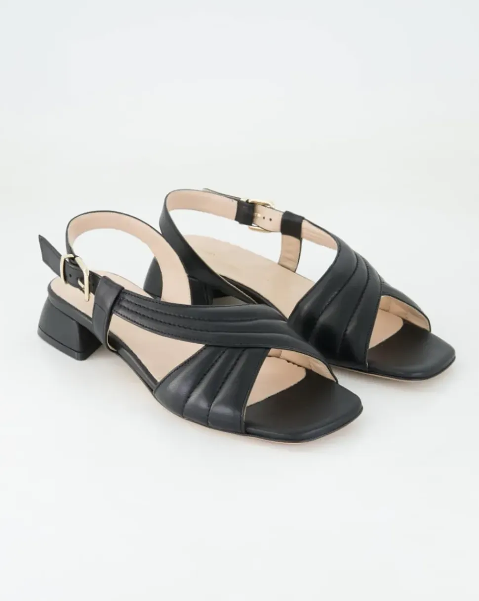 G168 Sandalen in Schwarz