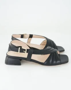 G168 Sandalen in Schwarz