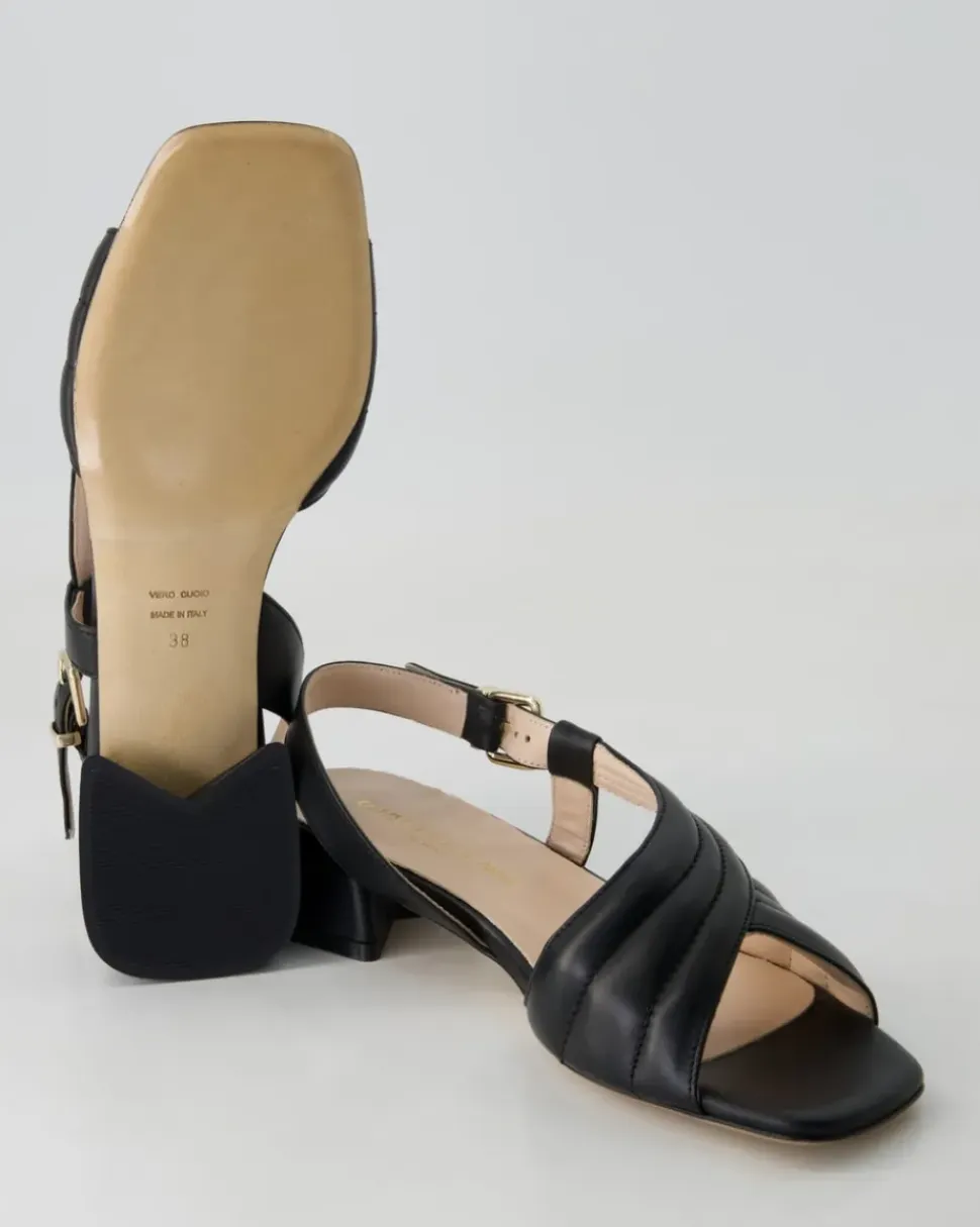 G168 Sandalen in Schwarz