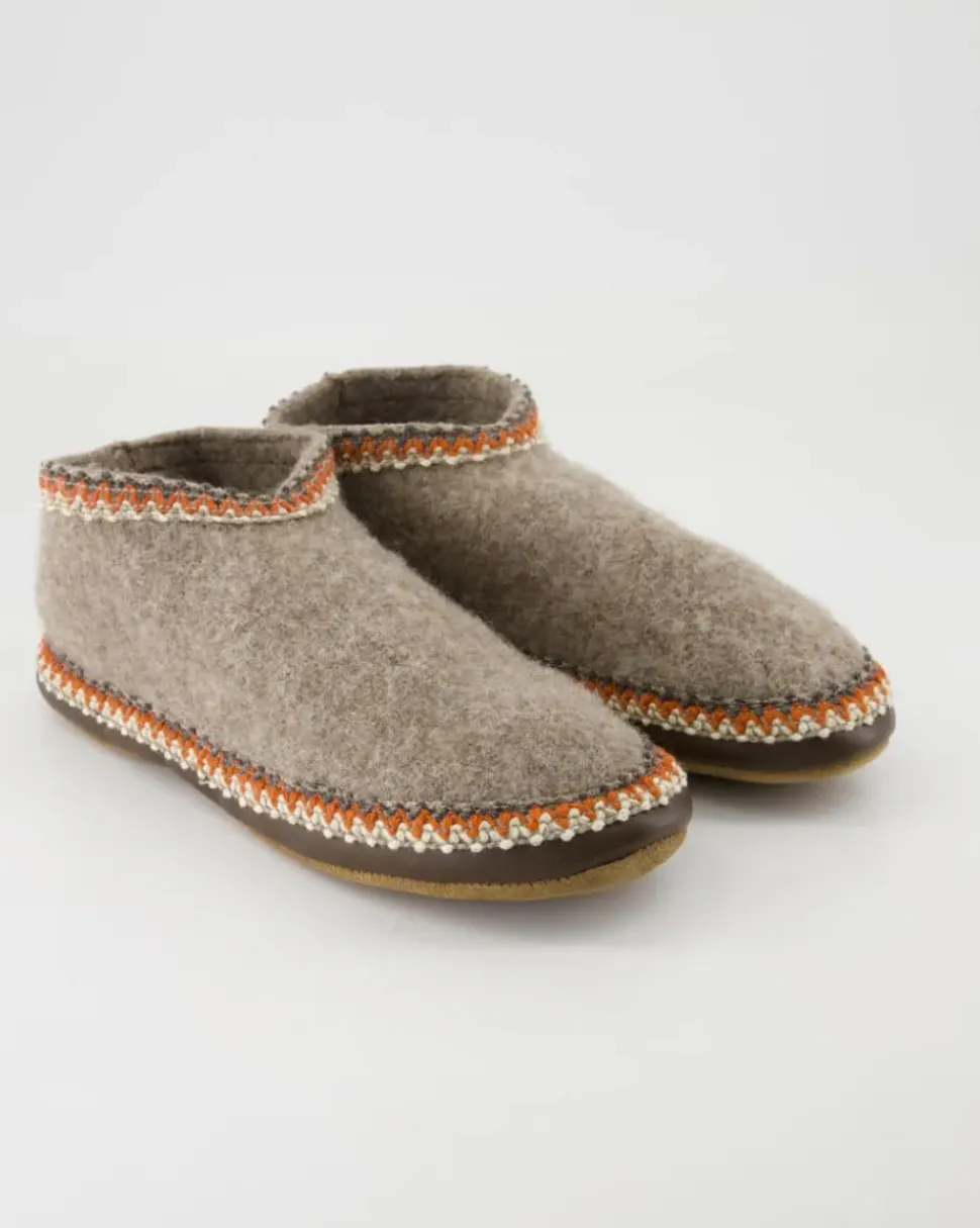 631064 Hausschuhe in Beige