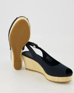 Iconic Elba Sling Back Wedges in Blau