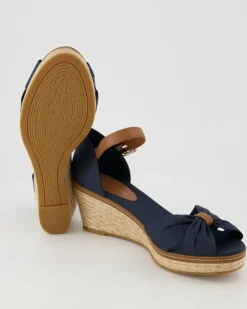 Iconic Elba Wedges in Blau