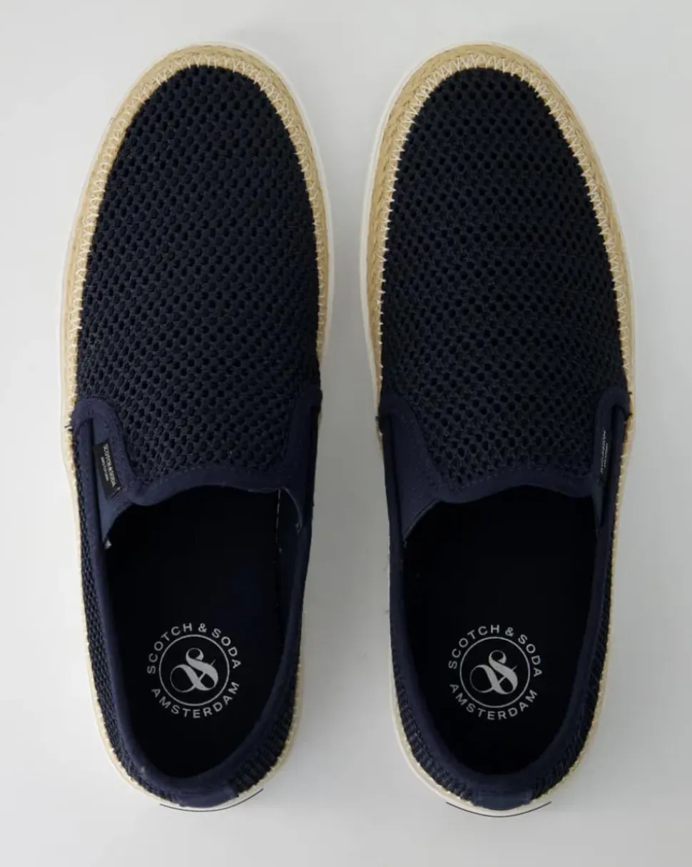 Izomi Slipper in Blau