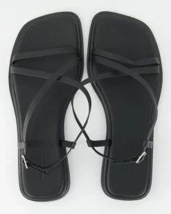 Izzy Sandalen in Schwarz