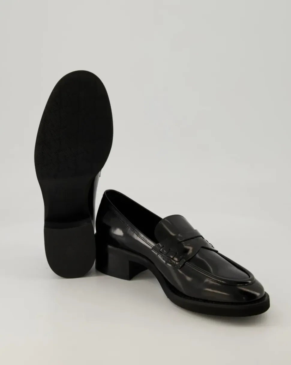 K106M Slipper in Schwarz