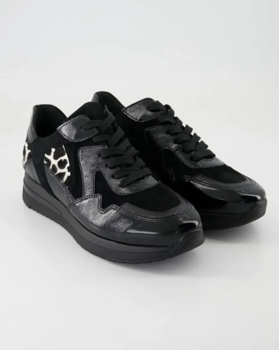Lilly Schnürschuhe in Schwarz