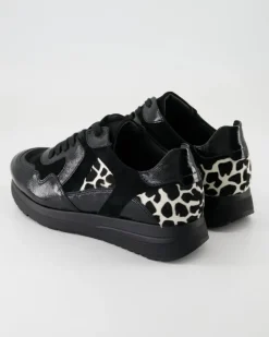 Lilly Schnürschuhe in Schwarz